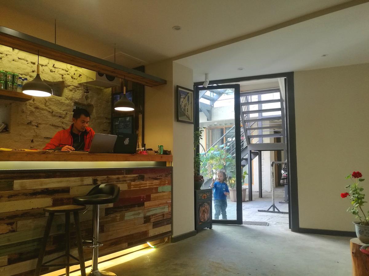 לאסה Fengma Feiyang Hostel מראה חיצוני תמונה